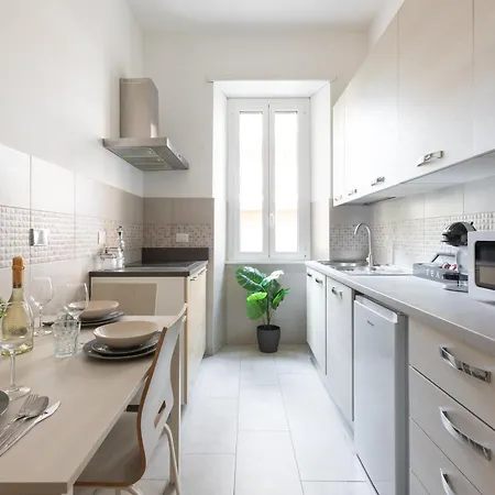 Dream House Re Di - 50mt To Metro Station, Position, 4pax, 2bdr Daire *