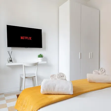 Dream House Re Di - 50mt To Metro Station, Position, 4pax, 2bdr アパート ローマ