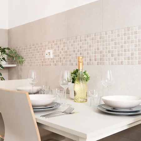 Dream House Re Di - 50mt To Metro Station, Position, 4pax, 2bdr *