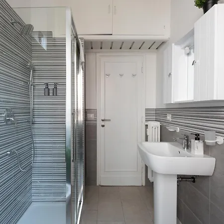 Dream House Re Di - 50mt To Metro Station, Position, 4pax, 2bdr Daire